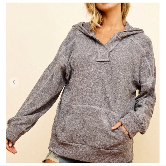 #14 ✨FAVORITE ✨Fabulous stylish Kangaroo Pocket Hoodie - Picture 2 of 7